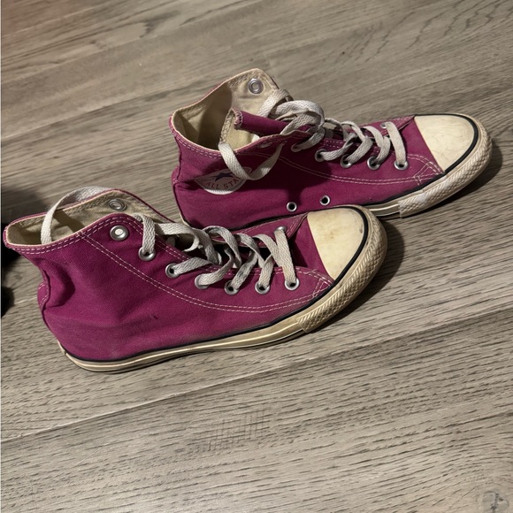 Converse high tops sz 8 - Picture 4 of 9
